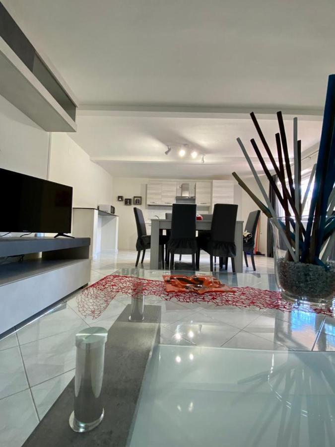 Sofi House-Appartamento In Villa Con Piscina 斯卡法蒂 外观 照片